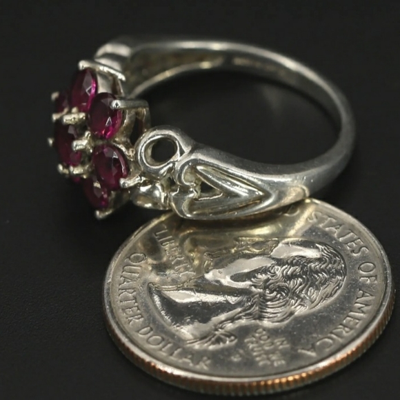Sterling Silver Michelle Albala Garnet Heart Flower Cocktail Ring Size 8.75 - 4g - Picture 12 of 14